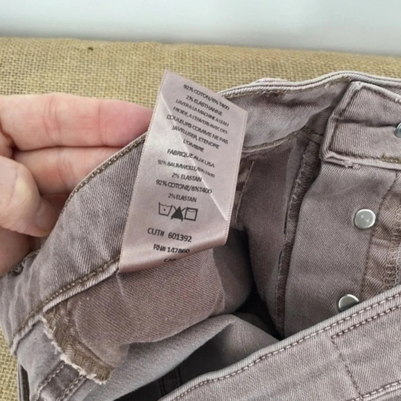 M//C Denim Collection MICHELLE by Comune Austin Vintage Shorts - Picture 9 of 9